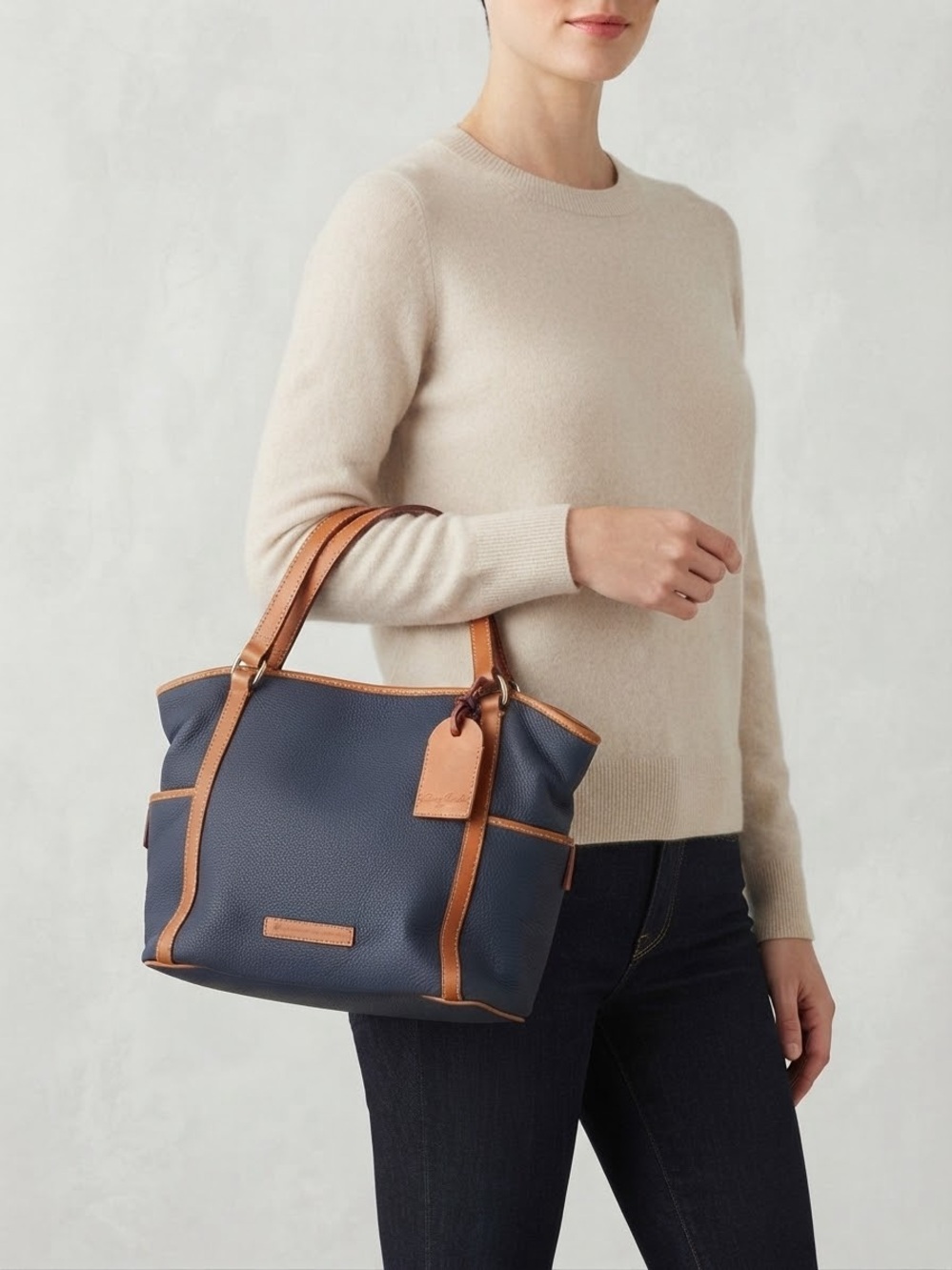 Dooney & Bourke Dillen Double
Pocket Leather Satchel Navy Blue
Tan Trim EUC